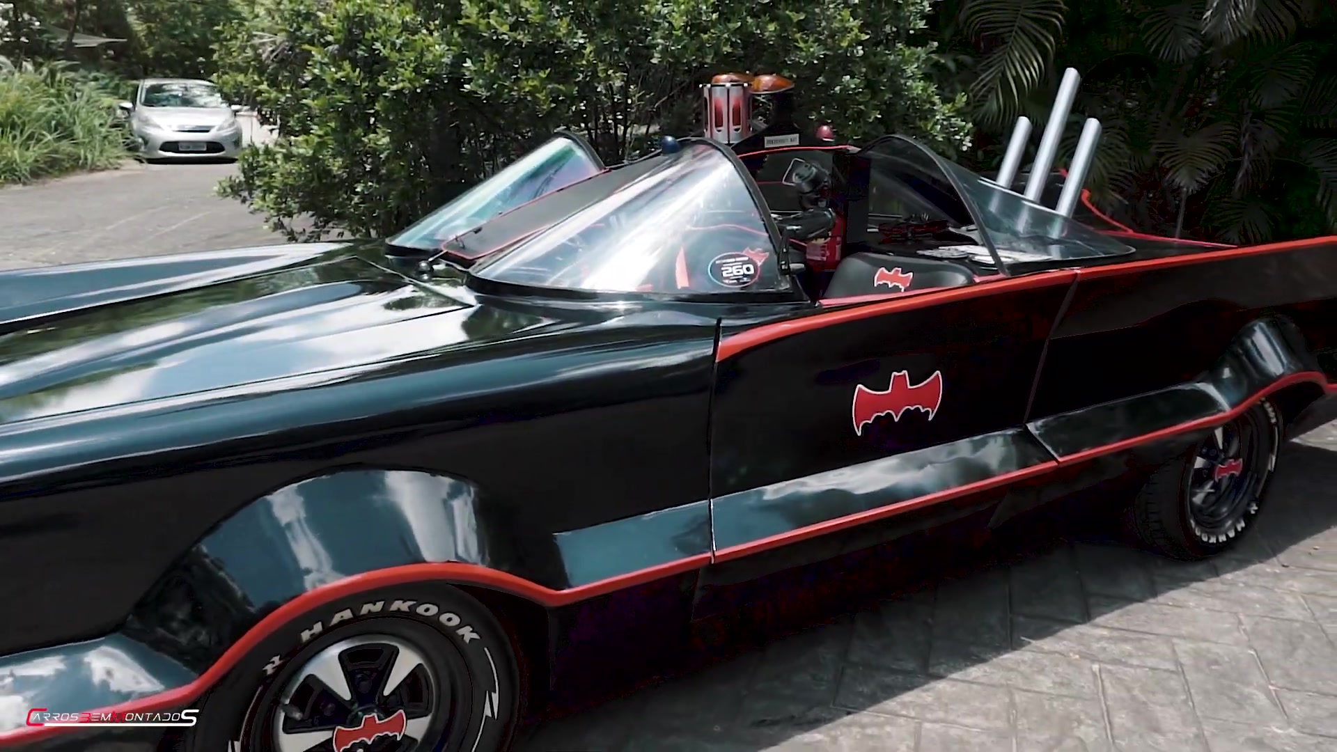 REPLICA DO CARRO DO BATMAN BATMÓVEL Carros bem montados COS TV