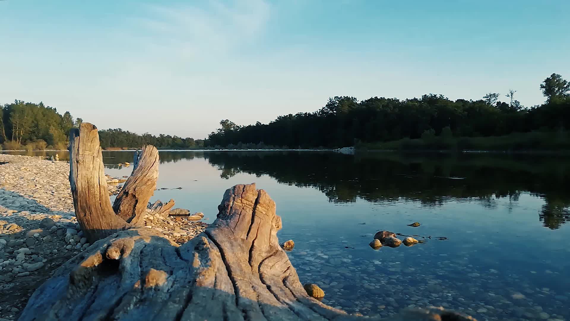 Медленная река. Slow River.