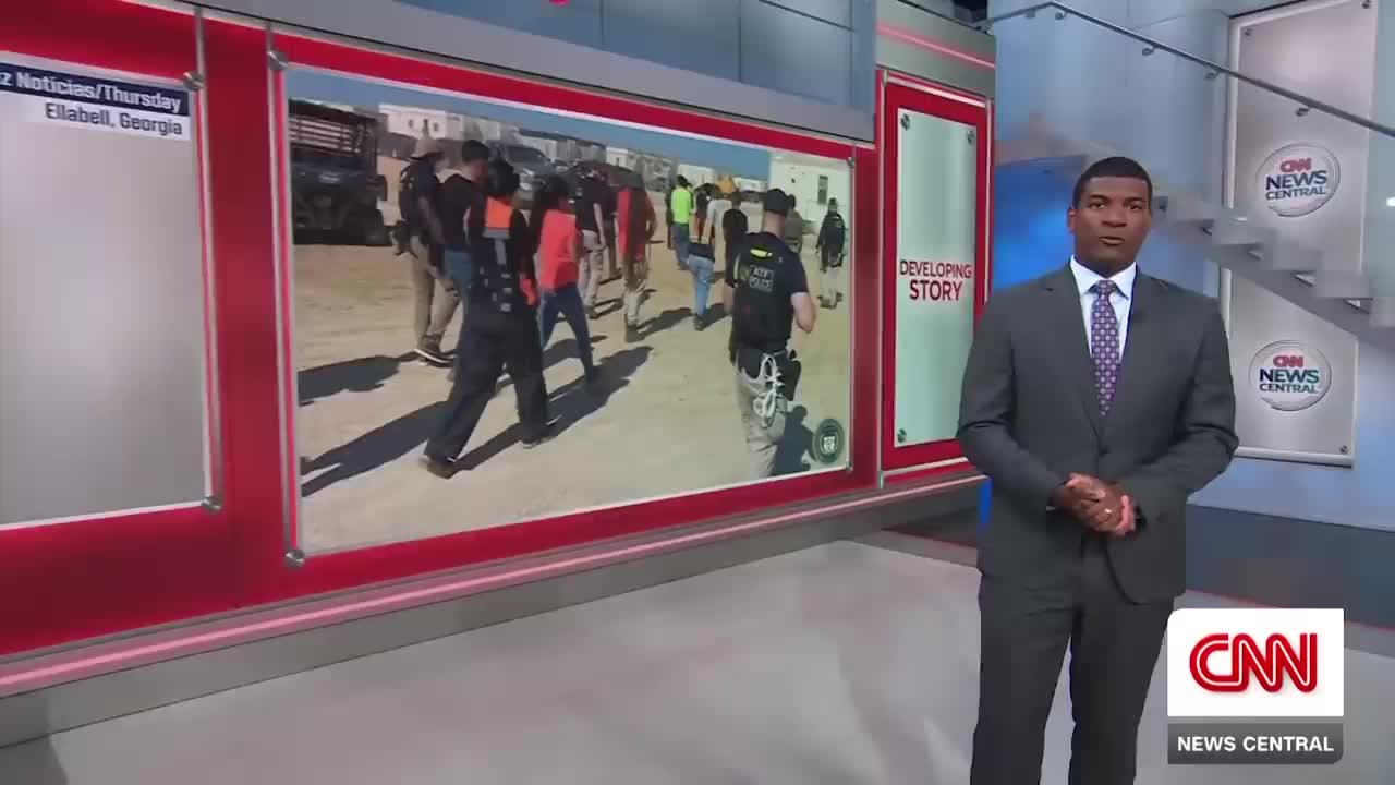 Hundreds detained in massive ICE raid at Hyundai plant in Georgia - COS.TV