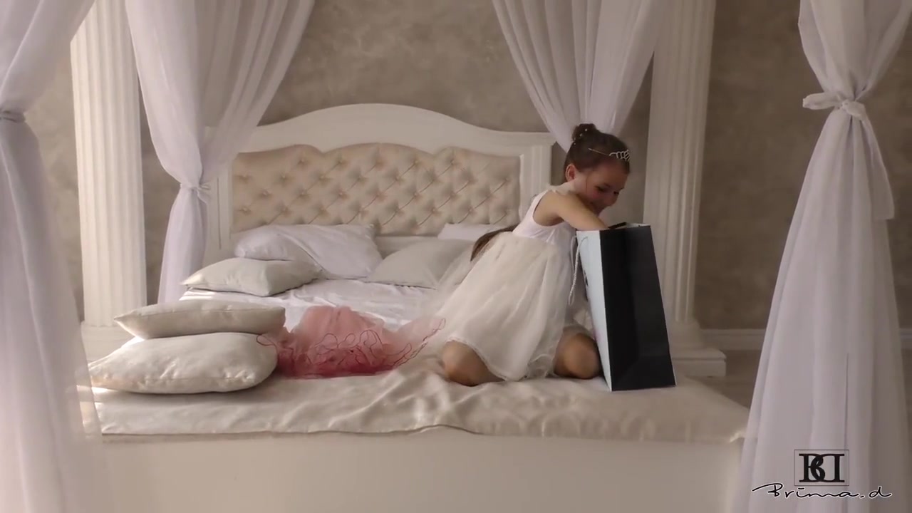 BRIMA D Models - COS.TV