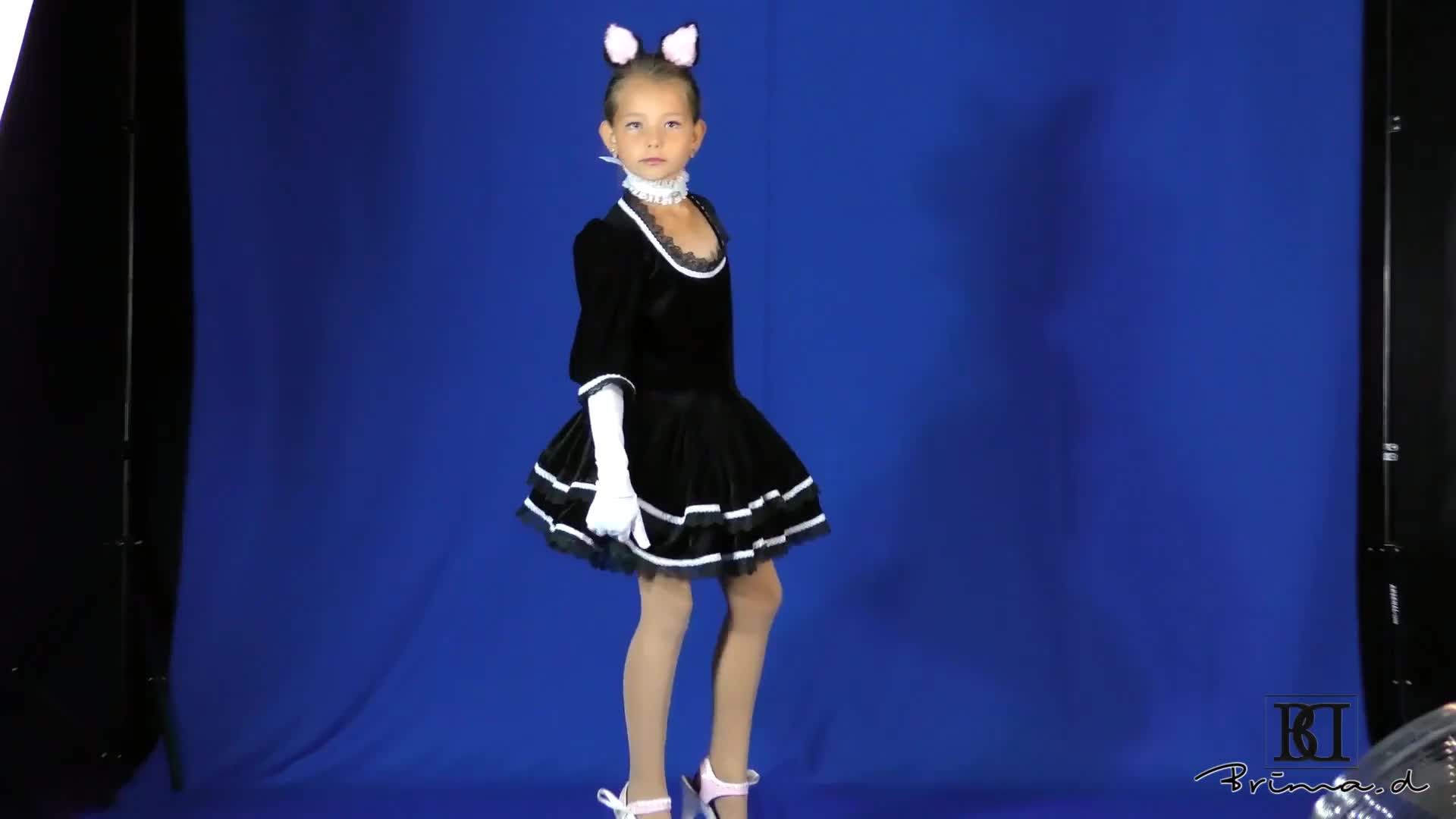 BRIMA D Models - COS.TV ▶9:02 